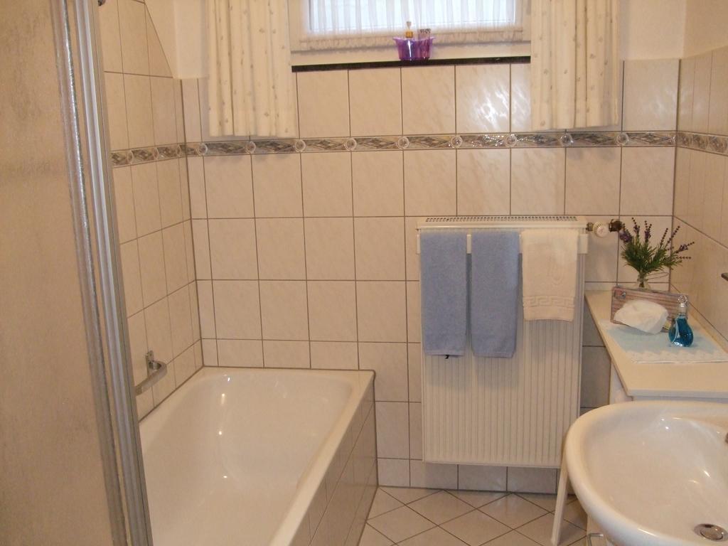 Apartamento Haus Mittelberg Olsberg Habitación foto